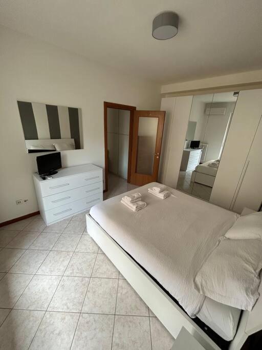 Cozy Apartment San Siro - Fiera Milano Eksteriør bilde